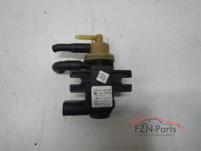 Używane Przetwornica Audi A3 Cena € 49,01 Z VAT oferowane przez FZN Parts