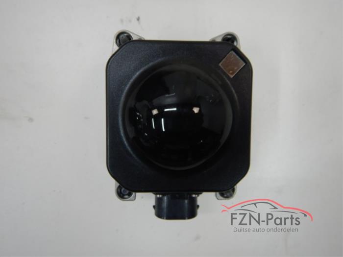 Begagnade Radarsensor Mercedes C (W205) Pris € 499,00 Inklusive moms erbjuds av FZN Parts