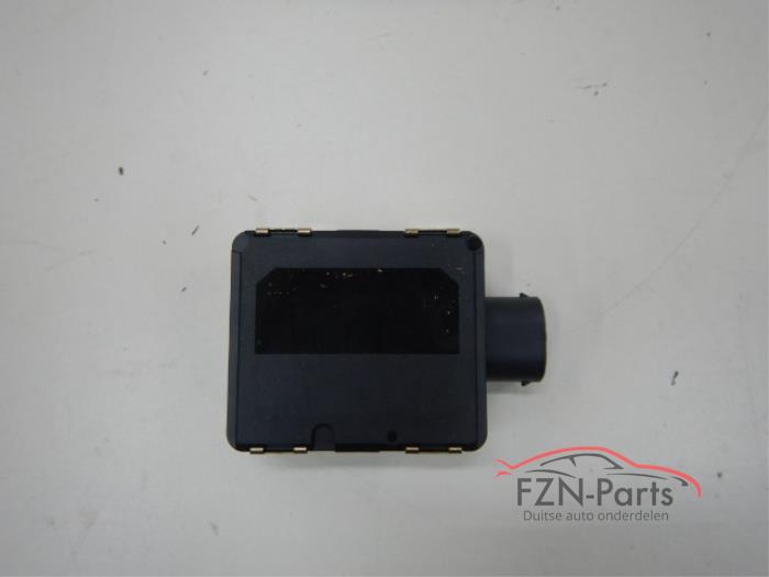 Begagnade Radarsensor Mercedes GLC (X253) 2.0 300 16V EQ Boost 4-Matic Pris € 199,00 Inklusive moms erbjuds av FZN Parts