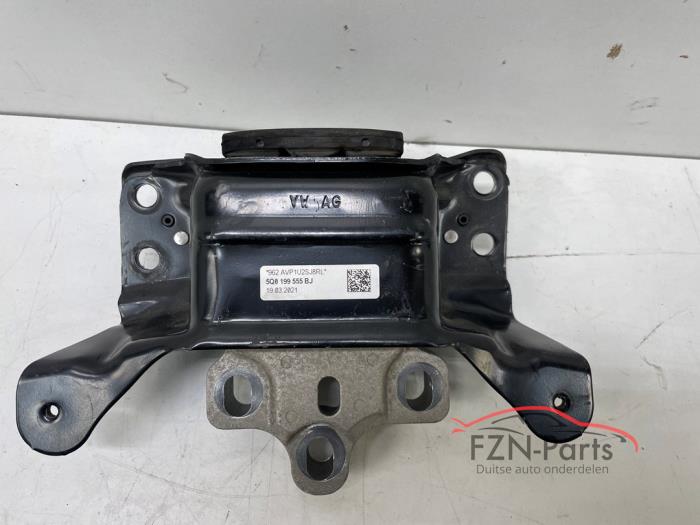 Engine mount Volkswagen Golf VIII (CD1), 2019 1.4 GTE 16V, Hatchback, Electric Petrol, 1.395cc, 180kW (245pk), FWD, DGEA, 2020-07 (Used)