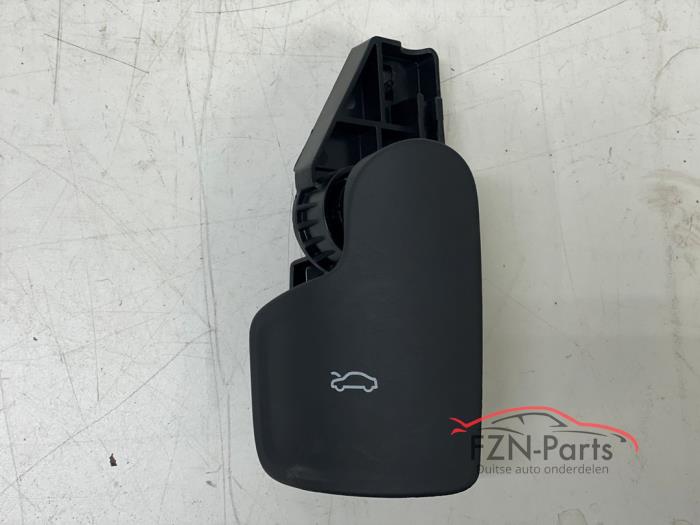 Używane Rózne Audi A6 (C8) Cena € 15,00 Z VAT oferowane przez FZN Parts
