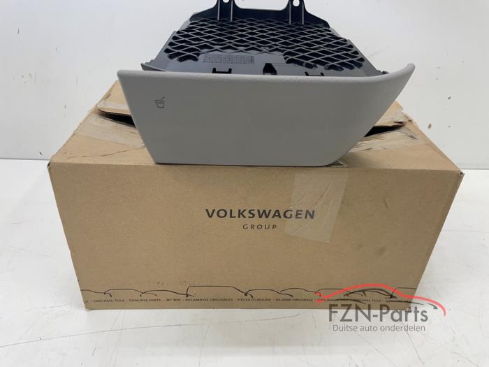 Volkswagen Transporter Cup holders stock | ProxyParts.com