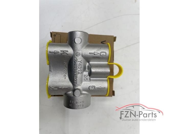 Nya Oljenivåsensor Volkswagen Amarok Pris € 49,01 Inklusive moms erbjuds av FZN Parts