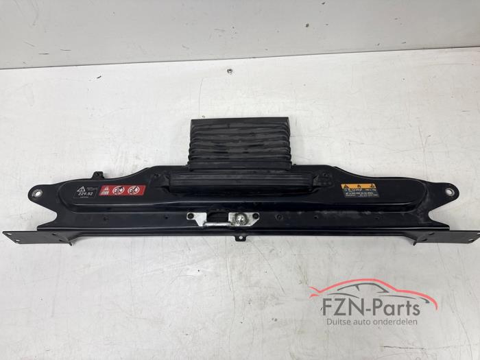 Begagnade Front Mercedes G (463) Pris € 399,00 Inklusive moms erbjuds av FZN Parts