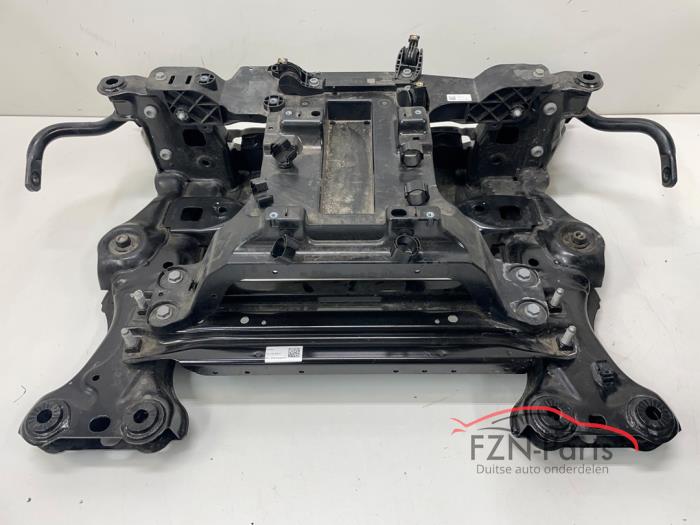 Usados Subchasis Volkswagen ID.7 Pro, Limited Edition 77 kWh Precio € 399,00 IVA incluido ofrecido por FZN Parts