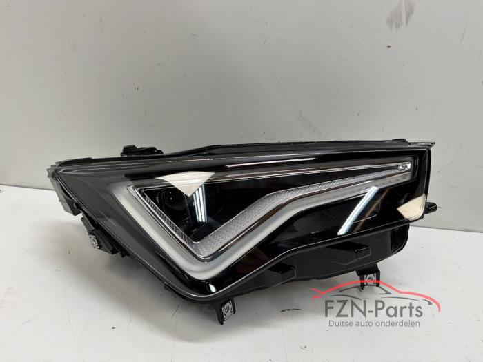 Używane Reflektor prawy Seat Ateca (5FPX) Cena € 599,00 Z VAT oferowane przez FZN Parts