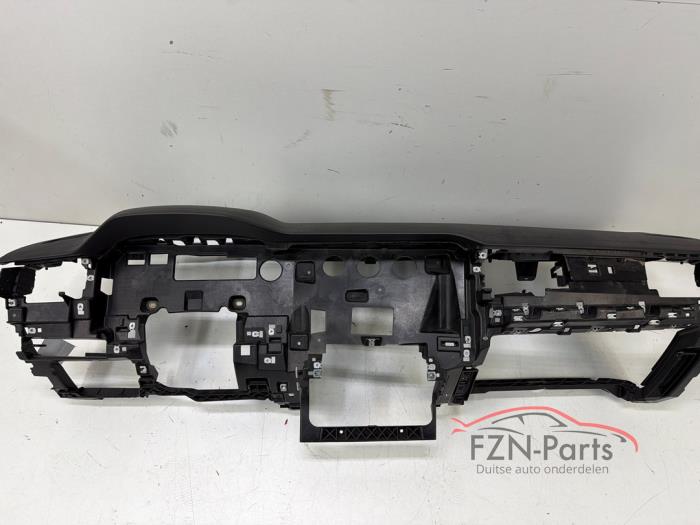 Używane Panel Volkswagen Touareg Cena na żądanie oferowane przez FZN Parts