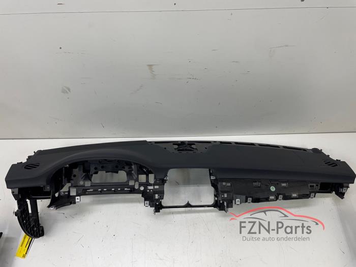 Używane Panel Mercedes CLS (C218) Cena na żądanie oferowane przez FZN Parts