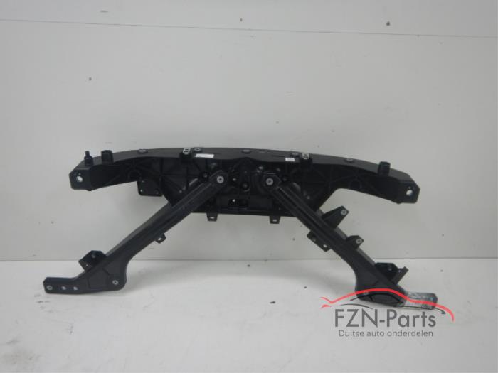 Używane Panel przedni Tesla Model Y (5YJY) Performance, Long Range AWD Cena € 349,00 Z VAT oferowane przez FZN Parts