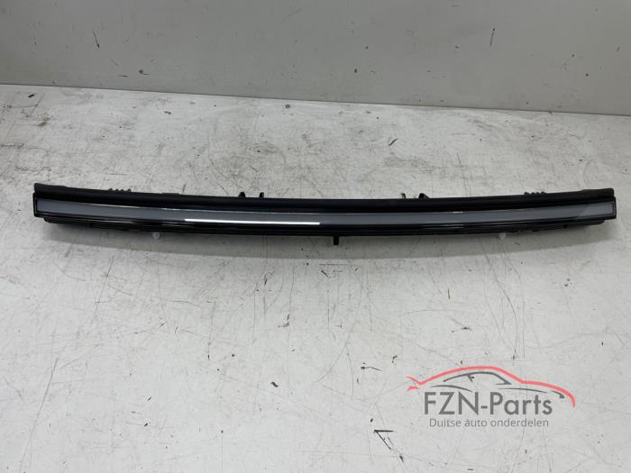 Używane Reflektor lewy Tesla Model Y Cena € 349,00 Z VAT oferowane przez FZN Parts
