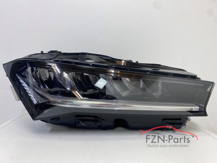 Używane Reflektor prawy Skoda Superb Combi (NZ5) Cena € 749,00 Z VAT oferowane przez FZN Parts