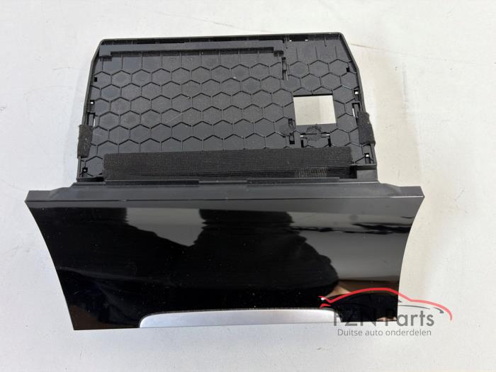 Begagnade Askkopp, fram Volkswagen Golf VII (AUA) Pris € 49,01 Inklusive moms erbjuds av FZN Parts