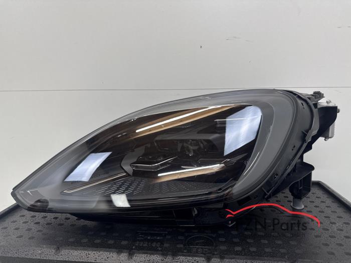 Nowe Reflektor lewy Porsche Cayenne III (9YA) Cena € 2.499,00 Z VAT oferowane przez FZN Parts