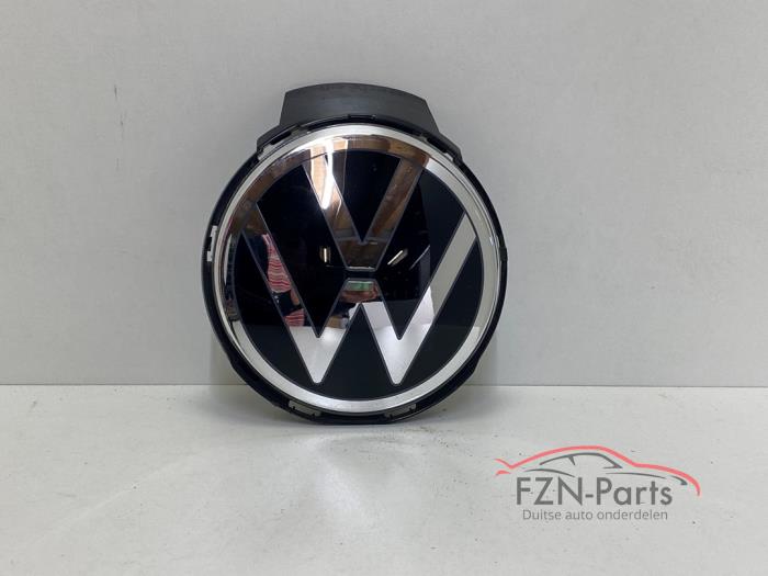 Używane Emblemat Volkswagen Golf VIII (CD1) 1.5 eTSI 16V Cena € 99,00 Z VAT oferowane przez FZN Parts