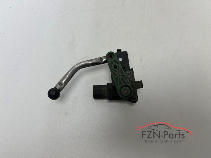 Gebrauchte Scheinwerferhöhenstellungssensor Volkswagen Passat Variant (3C5) Preis € 75,00 Mit Mehrwertsteuer angeboten von FZN Parts