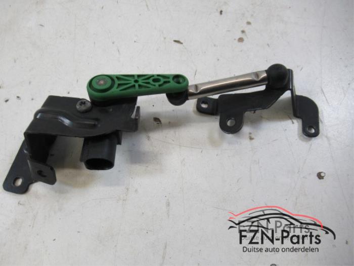 Gebrauchte Scheinwerferhöhenstellungssensor Volkswagen Scirocco (137/13AD) 1.4 TSI 150 16V Preis € 75,00 Mit Mehrwertsteuer angeboten von FZN Parts