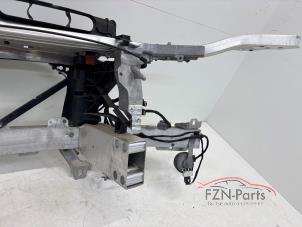 Front från en Mercedes-Benz E (C238) E-300 EQ Boost 2.0 Turbo 16V 2021