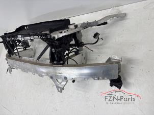 Front från en Mercedes-Benz E (C238) E-300 EQ Boost 2.0 Turbo 16V 2021