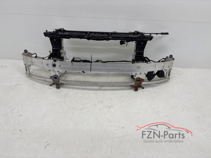 Begagnade Front Mercedes S (W223) 3.0 S-400d 4-Matic Pris € 799,00 Inklusive moms erbjuds av FZN Parts