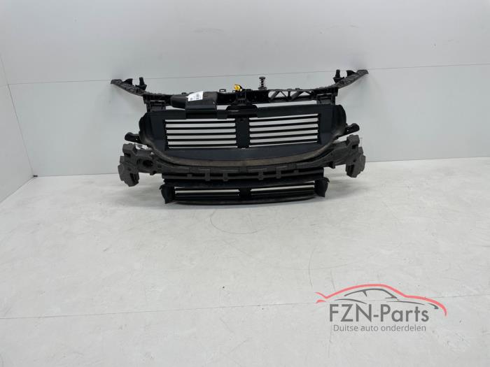 Begagnade Front Mercedes GLB (247.6) 2.0 GLB-200d 4-Matic Pris € 799,00 Inklusive moms erbjuds av FZN Parts