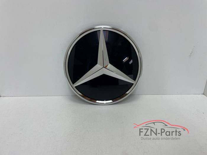 Używane Emblemat Mercedes GLC (X253) 2.0 200 16V Cena € 75,00 Z VAT oferowane przez FZN Parts