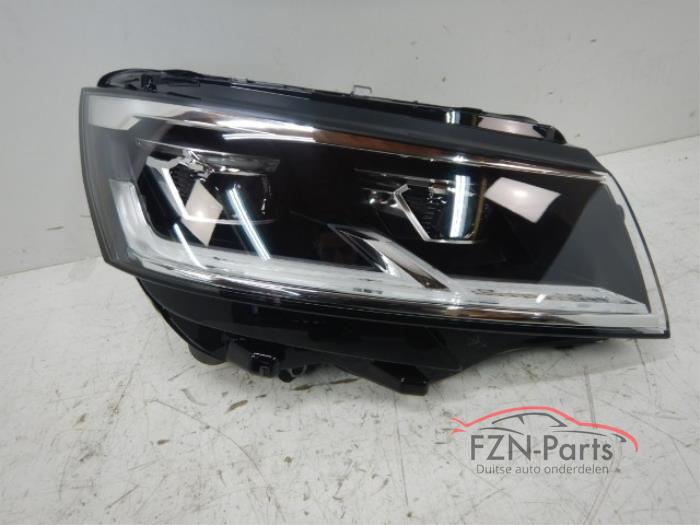 Używane Reflektor prawy Volkswagen Transporter T6 2.0 TDI 150 4Motion Cena € 999,00 Z VAT oferowane przez FZN Parts