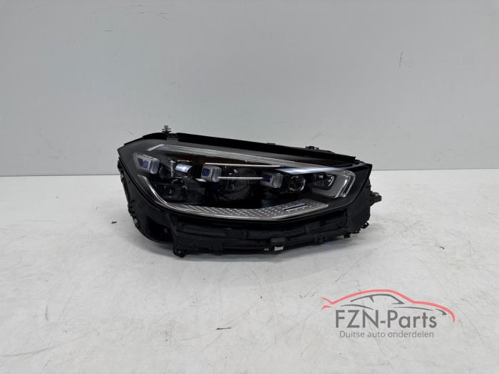 Używane Reflektor lewy Mercedes S (W223) 3.0 S-400d 4-Matic Cena € 2.499,00 Z VAT oferowane przez FZN Parts