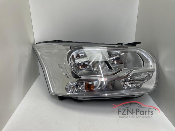 Używane Reflektor prawy Ford Transit 2.0 TDCi 16V Eco Blue 150 Cena € 349,00 Z VAT oferowane przez FZN Parts