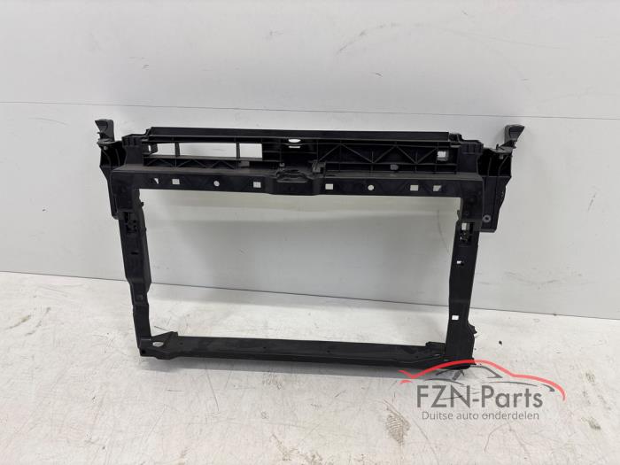 Używane Panel przedni Cupra Terramar 1.5 e-Hybrid Cena € 299,00 Z VAT oferowane przez FZN Parts