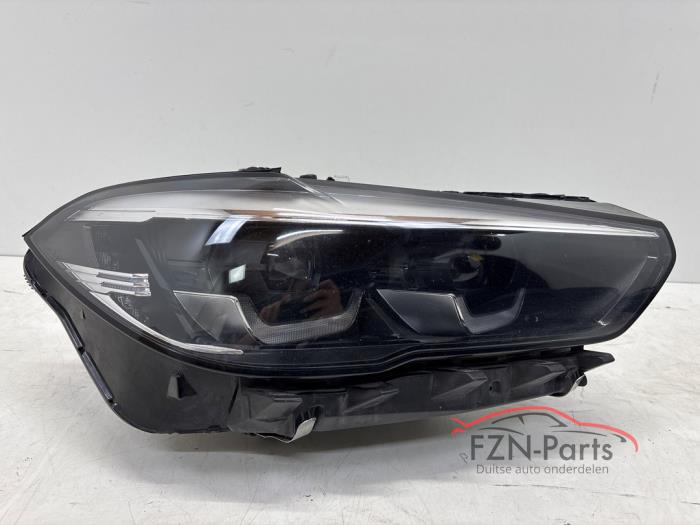 Używane Reflektor prawy BMW X5 (G05) sDrive 40i 3.0 24V Cena € 1.199,00 Z VAT oferowane przez FZN Parts