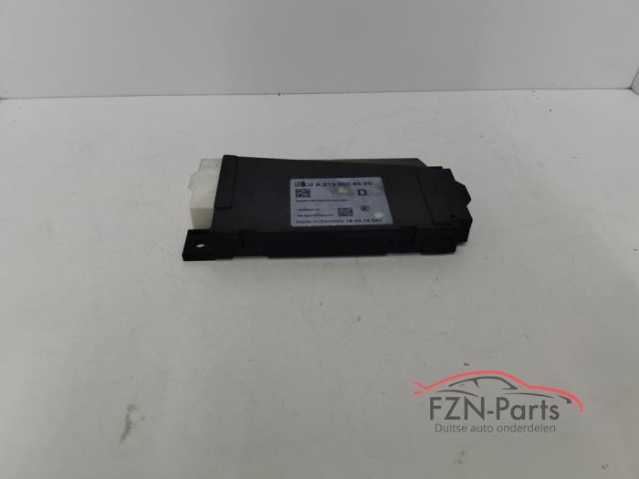 Usados Módulo de encendido Mercedes E-Klasse AMG (W213) 4.0 E-63 S AMG V8 Turbo 4-Matic+ Precio € 199,00 IVA incluido ofrecido por FZN Parts