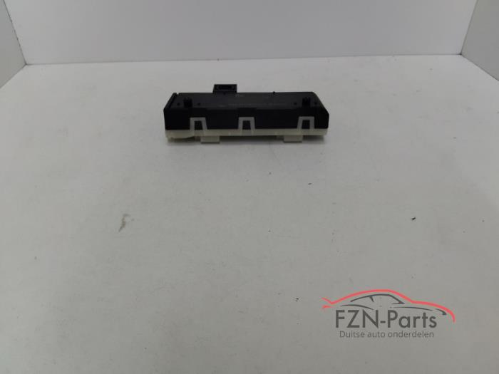 Używane Modul silnika tylnej klapy Mercedes E-Klasse AMG (W213) 4.0 E-63 S AMG V8 Turbo 4-Matic+ Cena € 79,00 Z VAT oferowane przez FZN Parts
