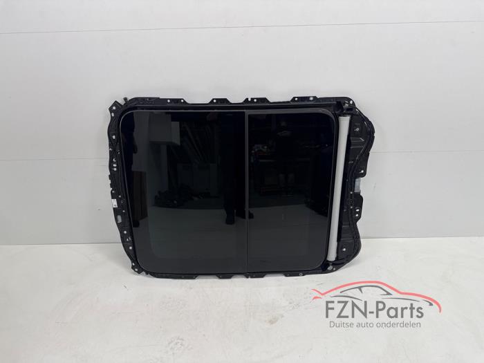 Używane Dach panoramiczny Volkswagen T-Roc II 1.5 eTSI 150 16V Cena € 999,00 Z VAT oferowane przez FZN Parts