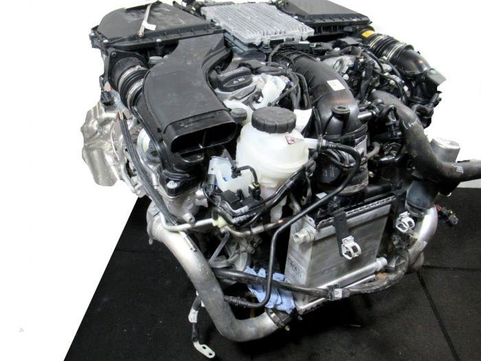 Motor van een Mercedes GLE-Klasse