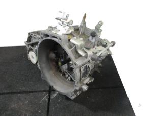 Used Gearbox Mitsubishi Grandis (NA) Price € 450,00 Inclusive VAT offered by Van Kronenburg Engines