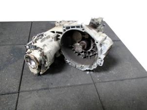 Usados Caja de cambios Audi Q3 Precio € 799,94 IVA incluido ofrecido por Van Kronenburg Engines