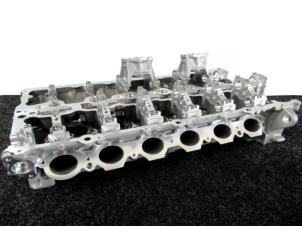 Neuf Tête de cylindre BMW X3 Prix € 1.799,95 Prix TTC proposé par Van Kronenburg Engines