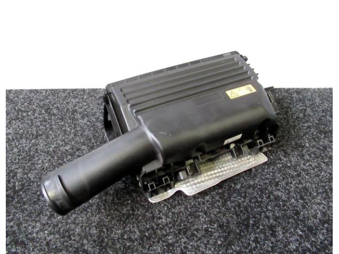 Gebrauchte Luftfiltergehäuse Mercedes C-Klasse Preis € 45,00 Mit Mehrwertsteuer angeboten von Van Kronenburg Engines