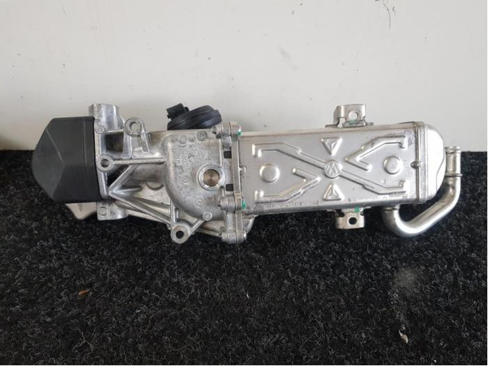 Usagé Refroidisseur RGE Volkswagen Passat Variant (365) 2.0 TDI 16V 140 4Motion Prix € 29,95 Prix TTC proposé par Van Kronenburg Engines