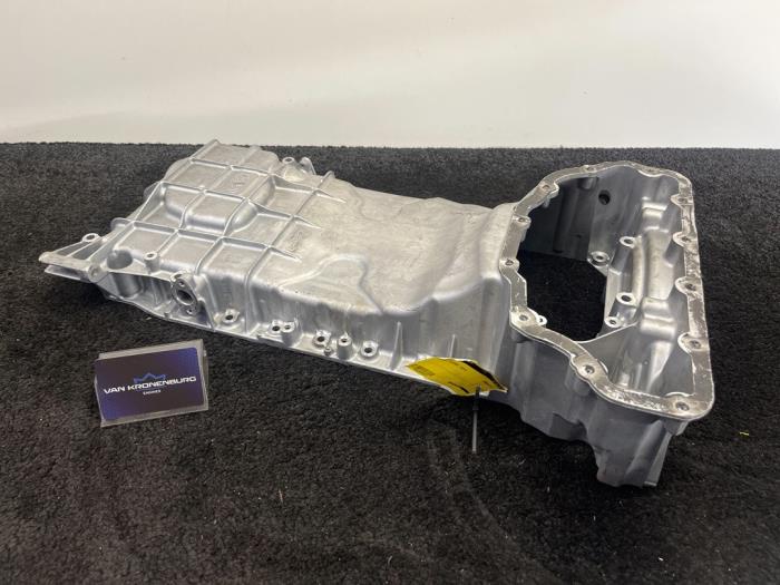 Usagé Couvercle carter Mercedes CLS (C218) 500 4.7 V8 32V 4-Matic Prix € 275,00 Prix TTC proposé par Van Kronenburg Engines