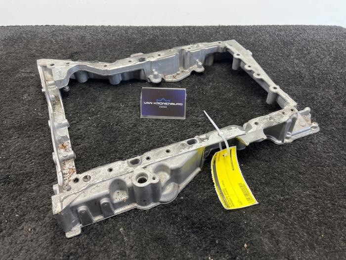 Gebrauchte Ölfilter Deckel Mercedes E (C207) E-220 CDI 16V BlueEfficiency Preis € 70,00 Mit Mehrwertsteuer angeboten von Van Kronenburg Engines