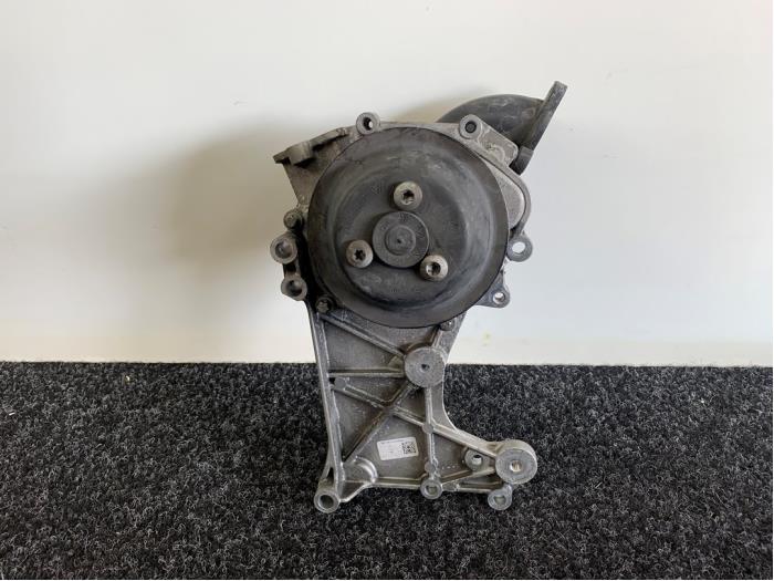 Używane Pompa wodna Porsche 911 (991) 3.8 24V Carrera 4S Cena € 149,99 Z VAT oferowane przez Van Kronenburg Engines