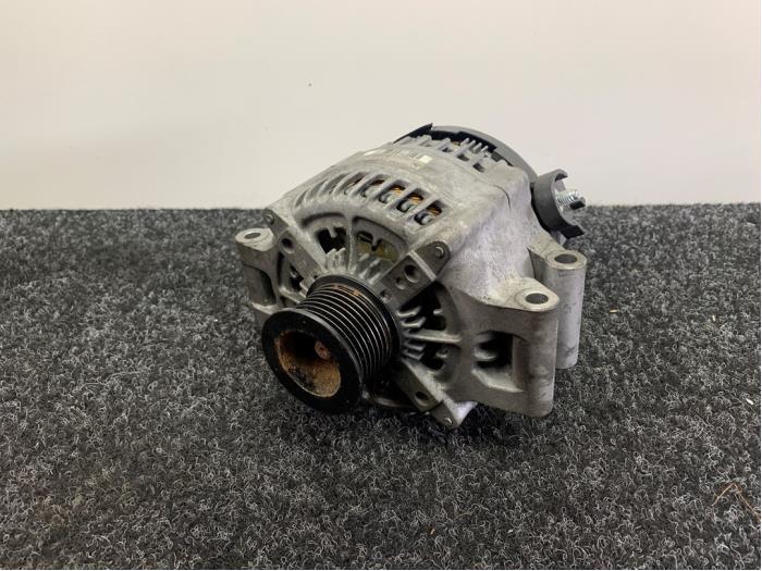Begagnade Dynamo BMW 3 serie (F30) M3 3.0 24V TwinPower Turbo Pris € 60,00 Inklusive moms erbjuds av Van Kronenburg Engines