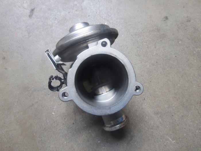 Gebrauchte AGR Ventil BMW 5 serie (E60) 525d 24V Preis € 49,95 Mit Mehrwertsteuer angeboten von Van Kronenburg Engines