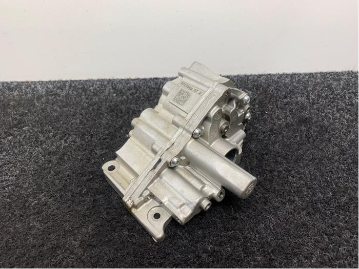 Gebrauchte Ölpumpe BMW 3 serie (E90) 323i 24V Preis € 75,00 Mit Mehrwertsteuer angeboten von Van Kronenburg Engines