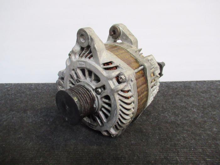 Begagnade Dynamo Renault Megane II (LM) 2.0 dCi 16V Pris € 48,99 Inklusive moms erbjuds av Van Kronenburg Engines