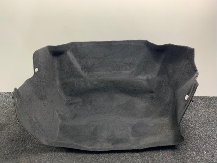 Begagnade Matta Porsche 911 (996) 3.4 Carrera 4 24V Pris € 75,00 Inklusive moms erbjuds av Van Kronenburg Engines