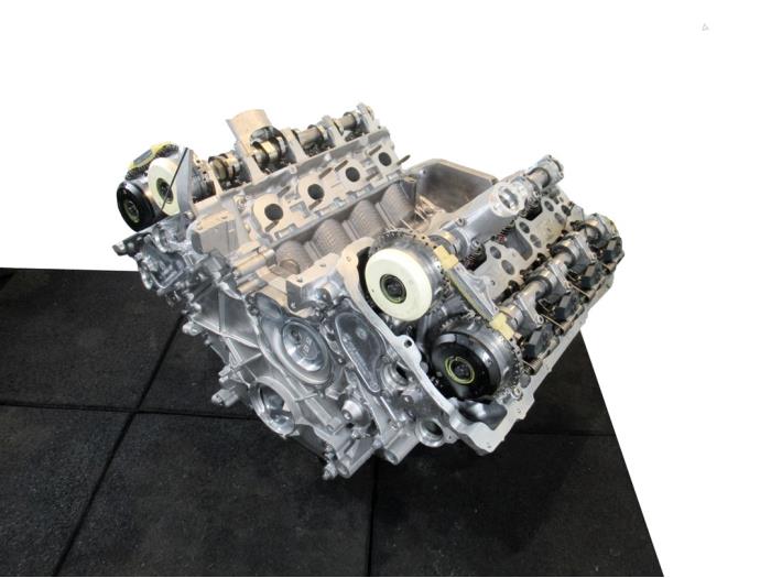 Motor van een BMW 5 serie (G30) M550i xDrive 4.4 V8 32V TwinPower Turbo