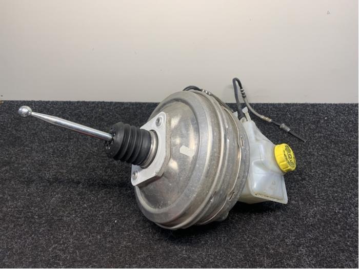 Usagé Servo frein Porsche 911 (991) 3.8 24V Carrera 4S Prix € 219,94 Prix TTC proposé par Van Kronenburg Engines
