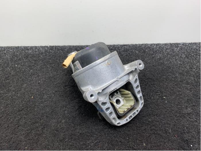 Engine mount Audi A4 2.0 TFSI 16V Quattro 8W0199372BH